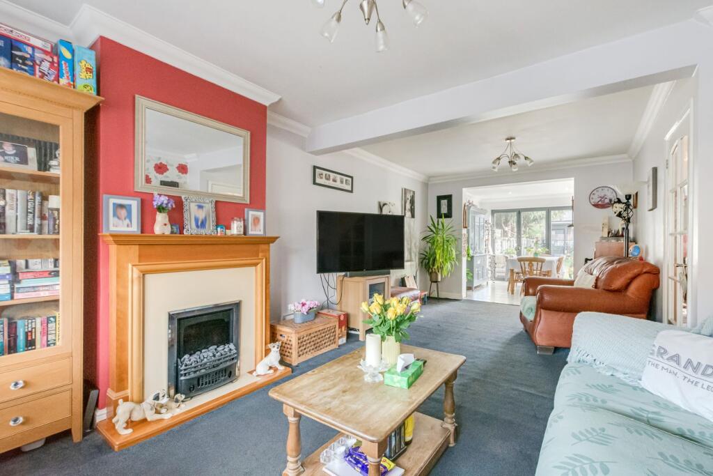 House in Sidcup, Hurst, Albany Park - More