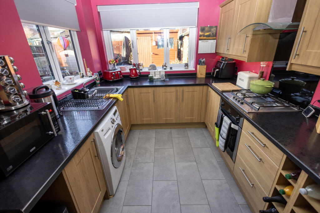 Shelley Grove, Droylsden, M43 7YG - View 5