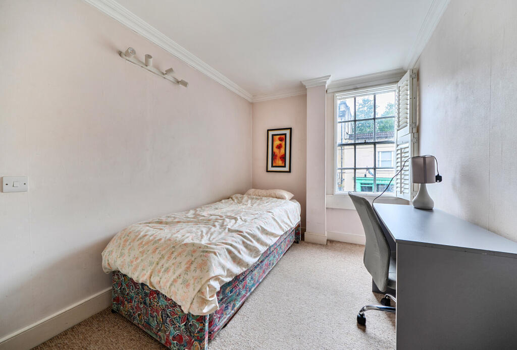 Apartment in Bath - More