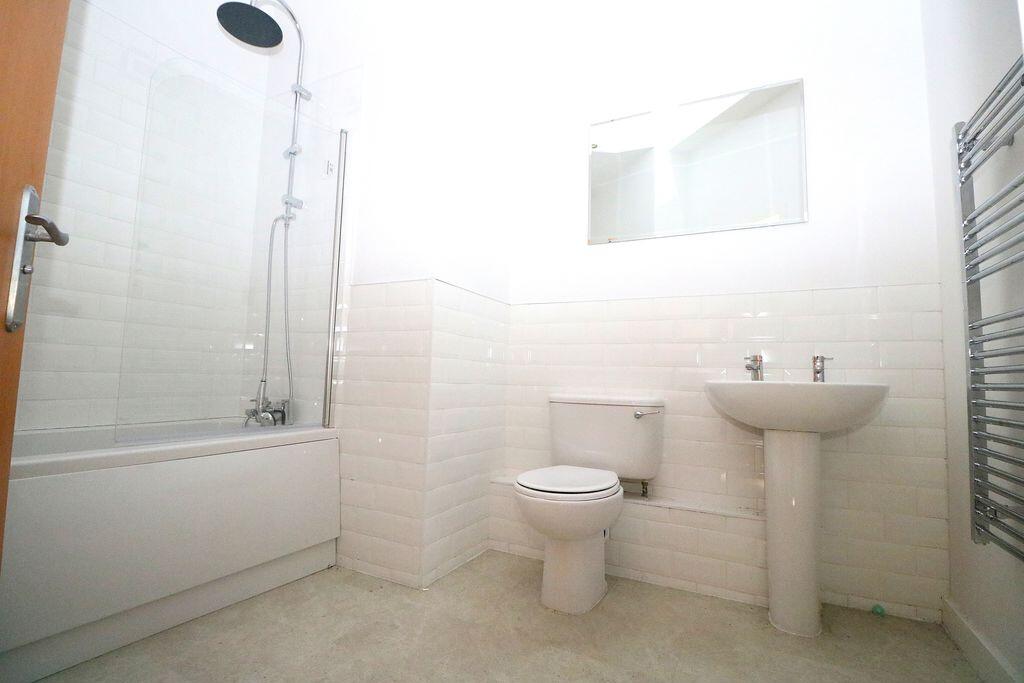 Apartment in Birmingham, West Midlands - View 5