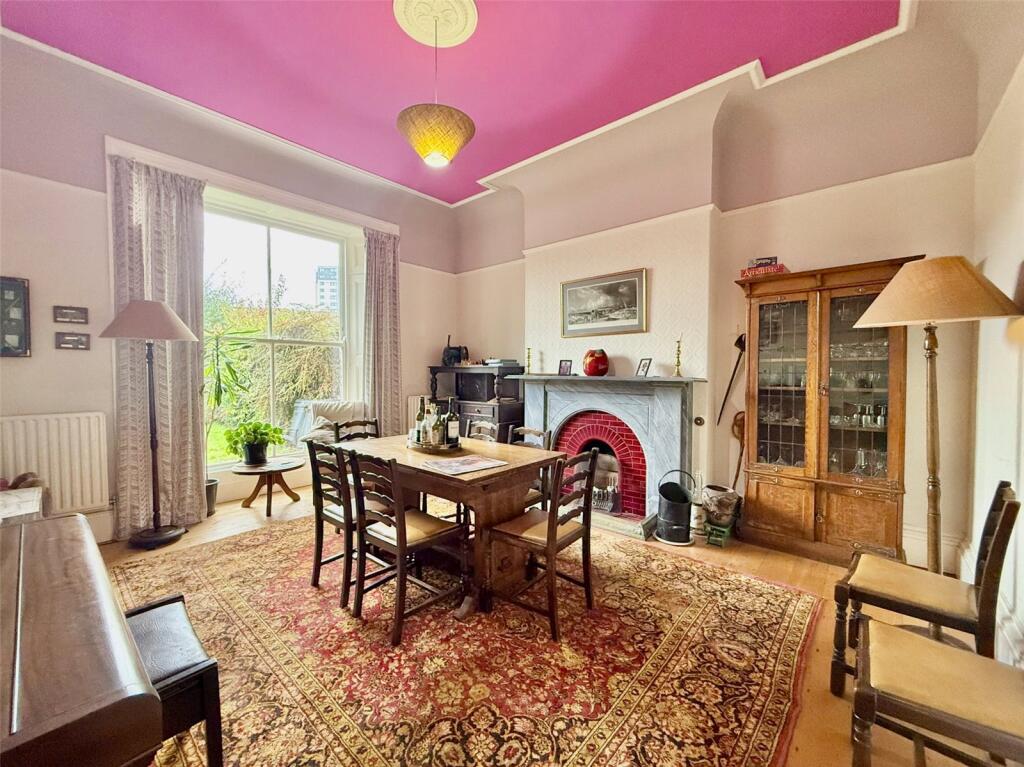 Marine Terrace, Waterloo, L22 photo 3