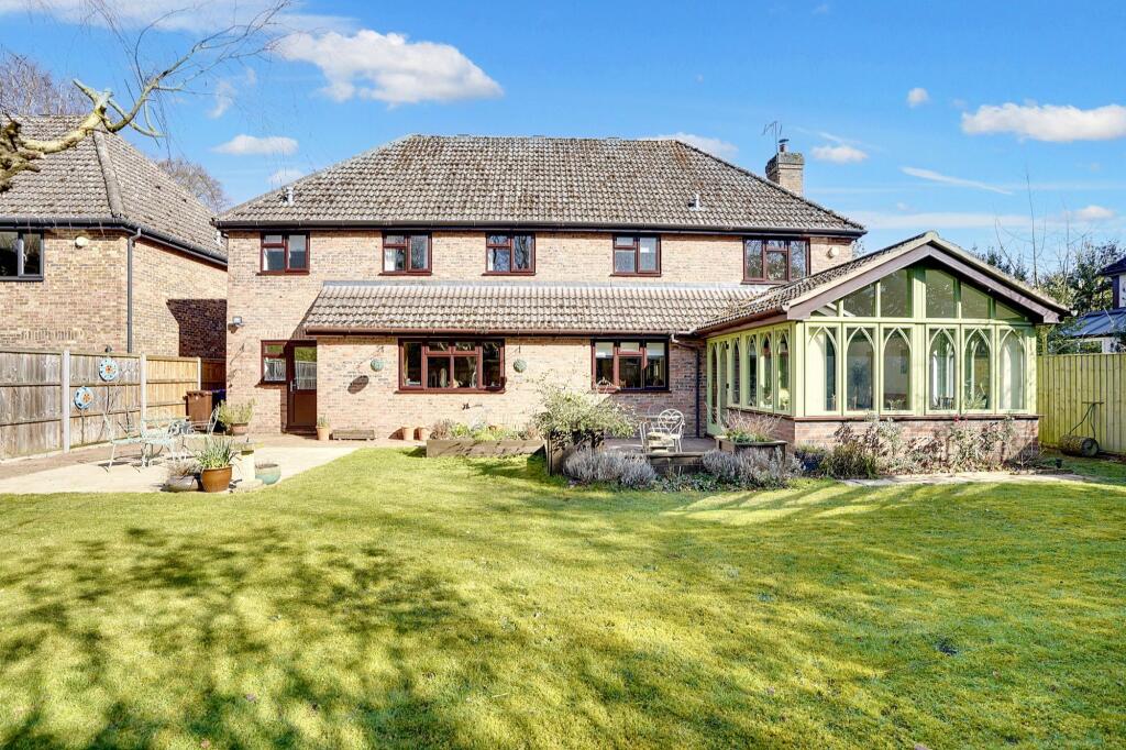Main image of property: Forest End, Kennett, CB8
