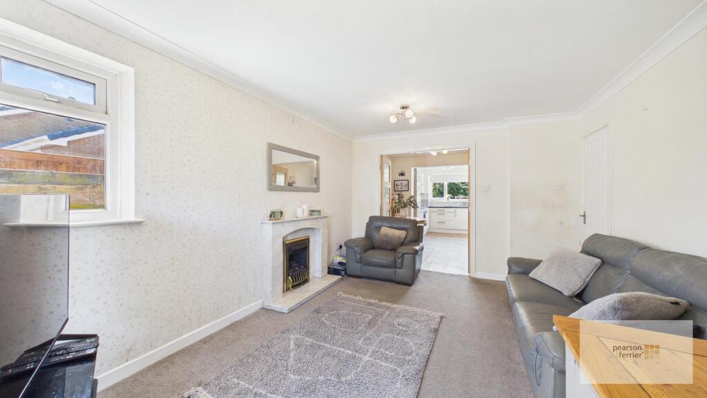 Trent Drive, Bury photo 5