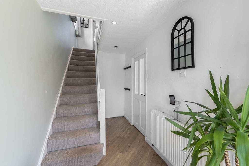 House in Redditch, Winyates - More