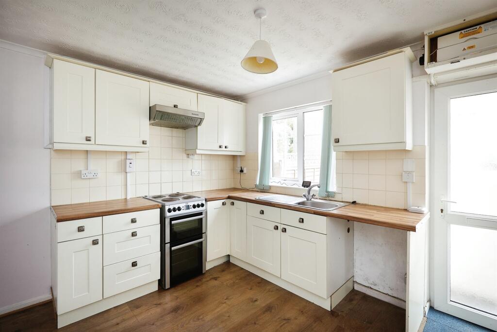 House in Salisbury - View 4