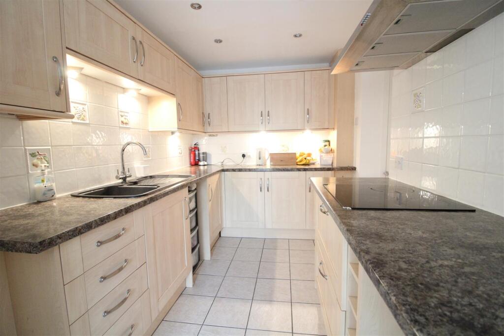 123, Fulthorpe Avenue photo 2