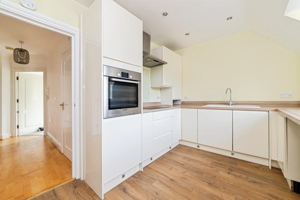 Additional image 2 of Canonsfield Road, Welwyn