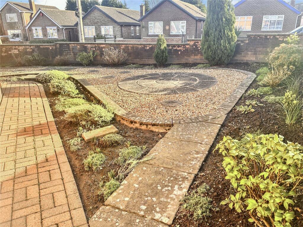 Springfield Gardens, Ilkeston, Derbyshire, DE7 photo 4
