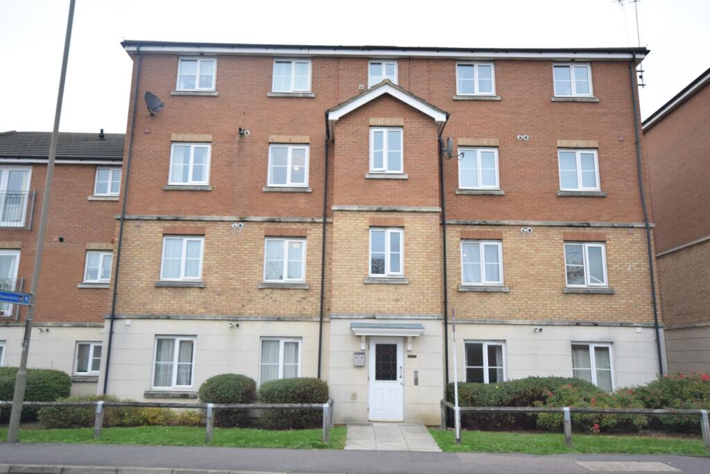 St. Lukes Court, Hatfield, AL10