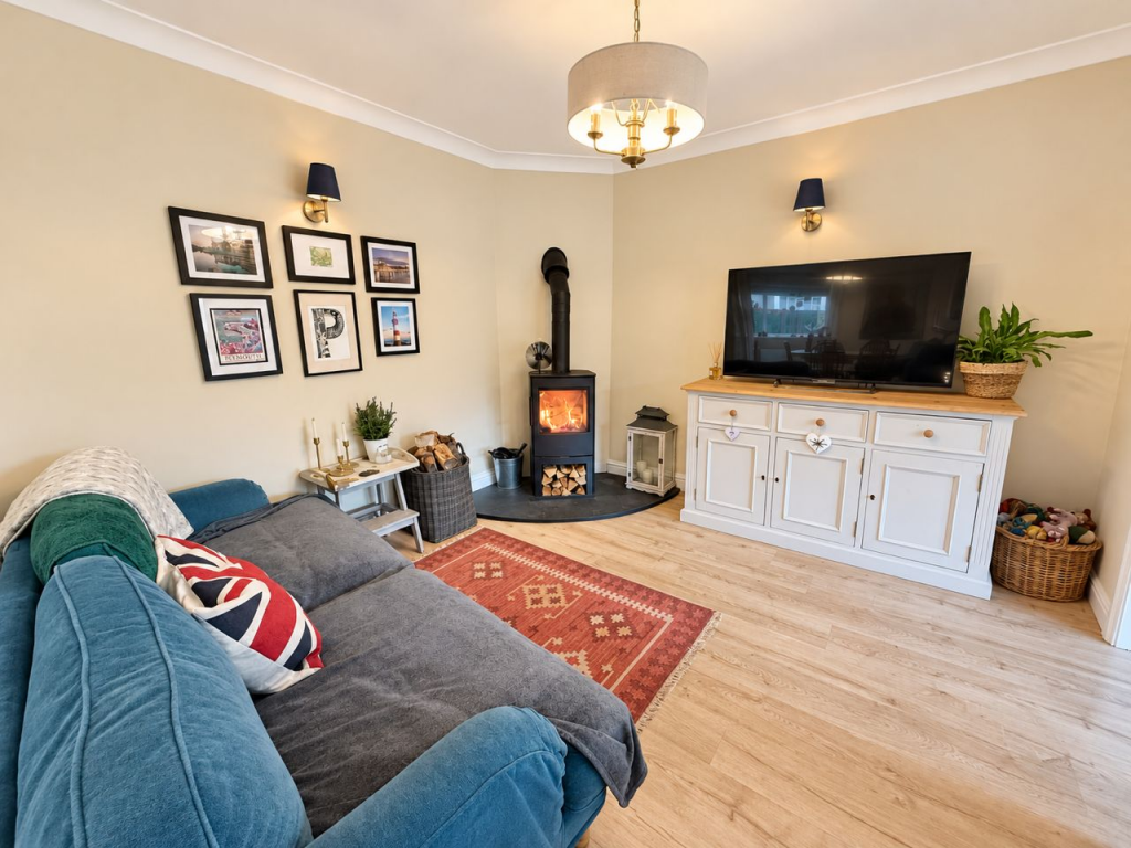 Branksome Drive, Shipley, BD18 photo 2