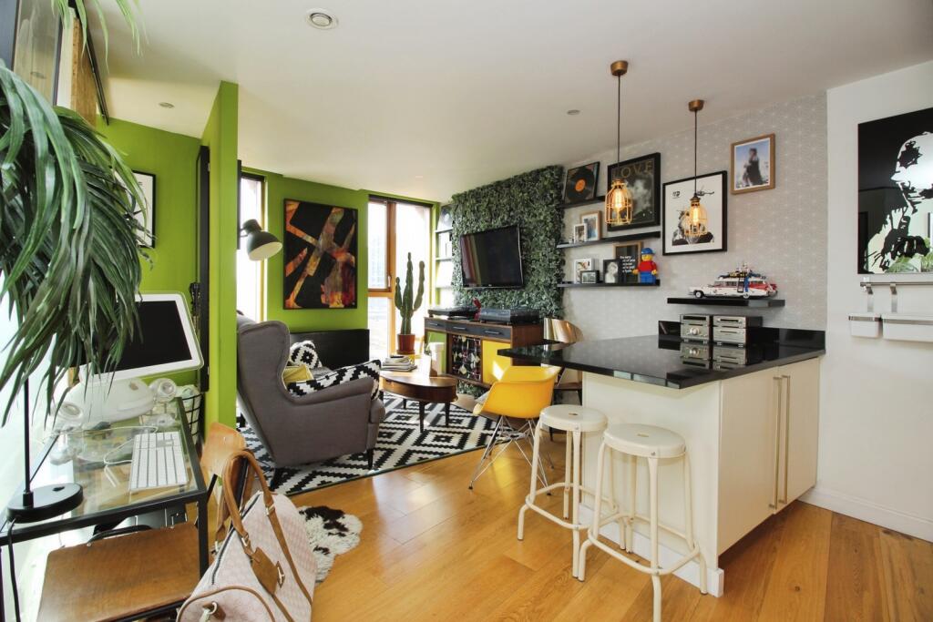 Main image of property: Wharf Approach, LEEDS, West Yorkshire, LS1