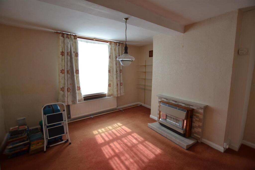 House in Leominster, Herefordshire - View 2