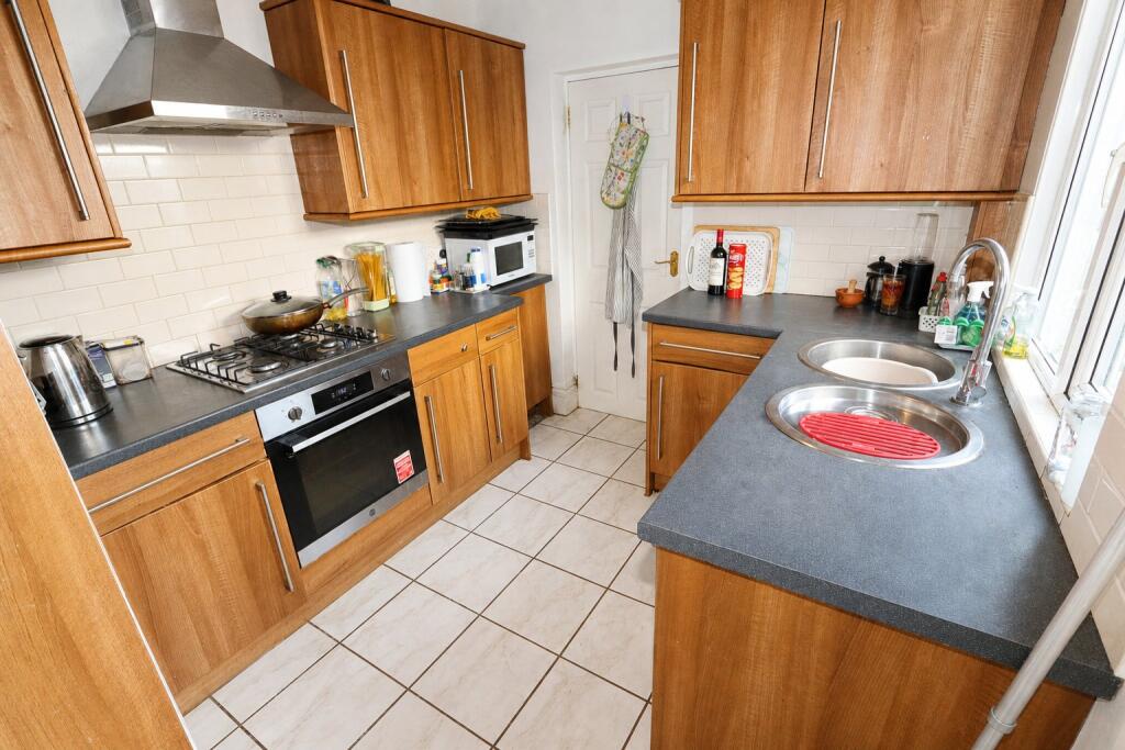 House in Kettering, Avondale - View 2