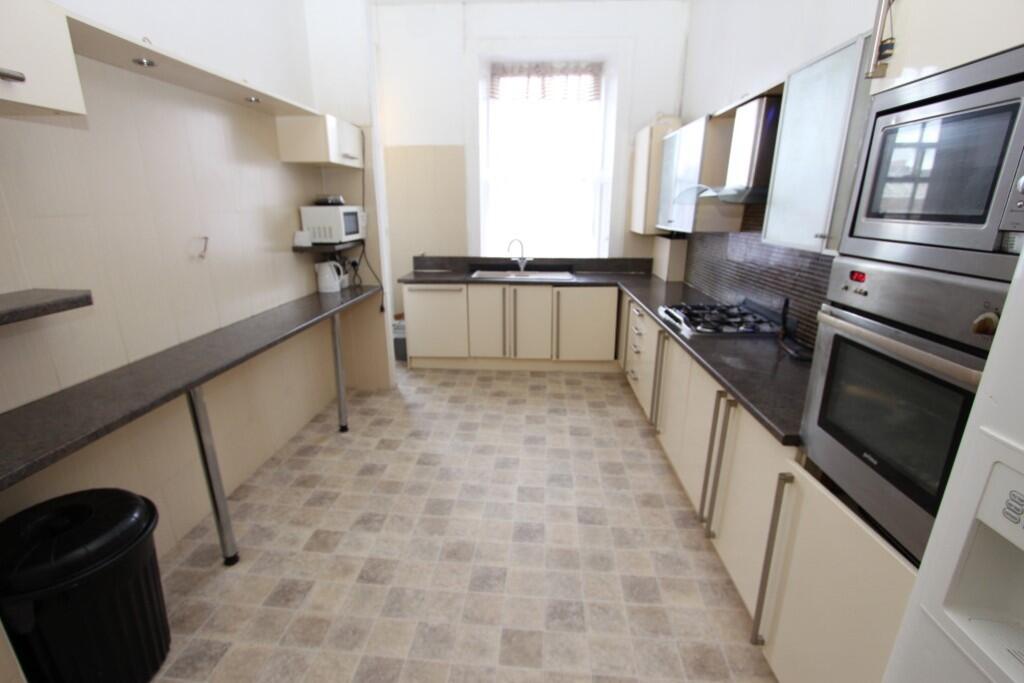 Apartment in Glasgow - View 4