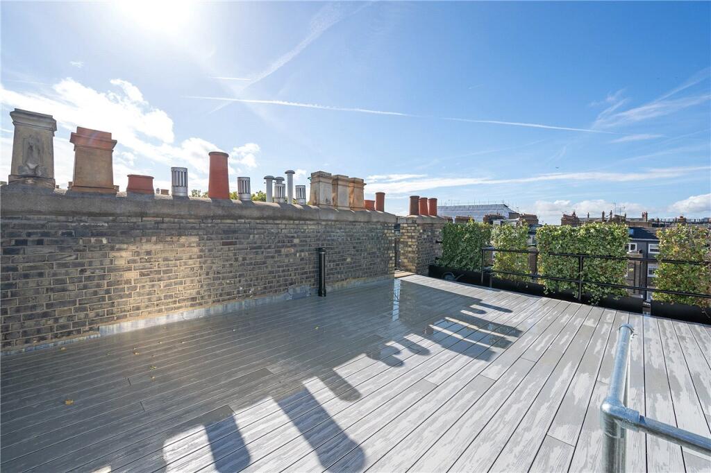 Apartment in London - More