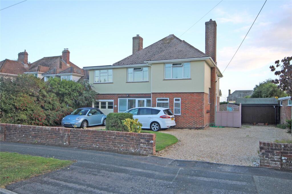 4-bed detached on Purbeck Road, Barton on Sea, New Milton, Hampshire, BH25, £895,000