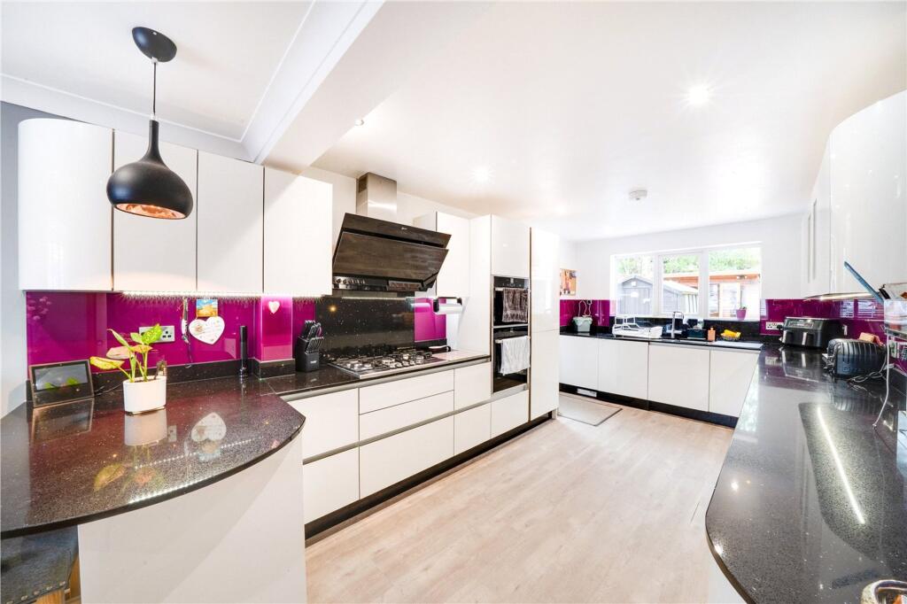 Bloomsbury Court, Muxton, TF2 - View 3