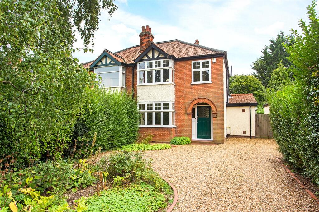 3-bed semi-detached on Roseford Road, Cambridge, Cambridgeshire, £599,000