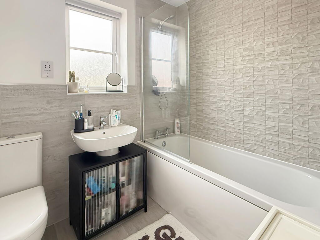 The Clayfields, Allscott, Telford, TF6 photo 4