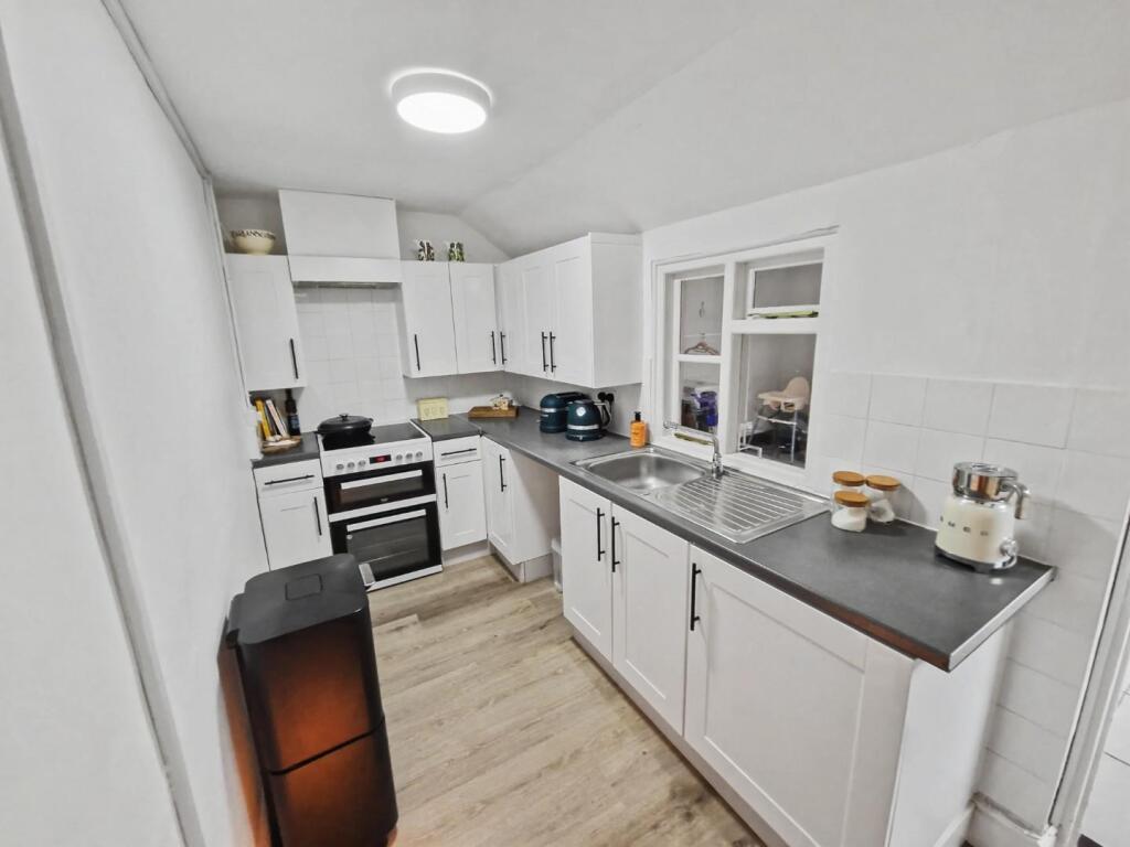 House in Rugby, Clifton-upon-Dunsmore - View 4