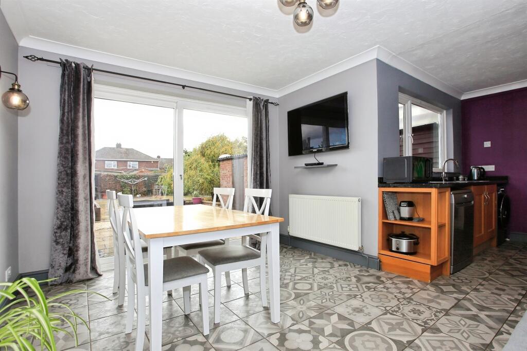House in Peterborough, Stanground - More