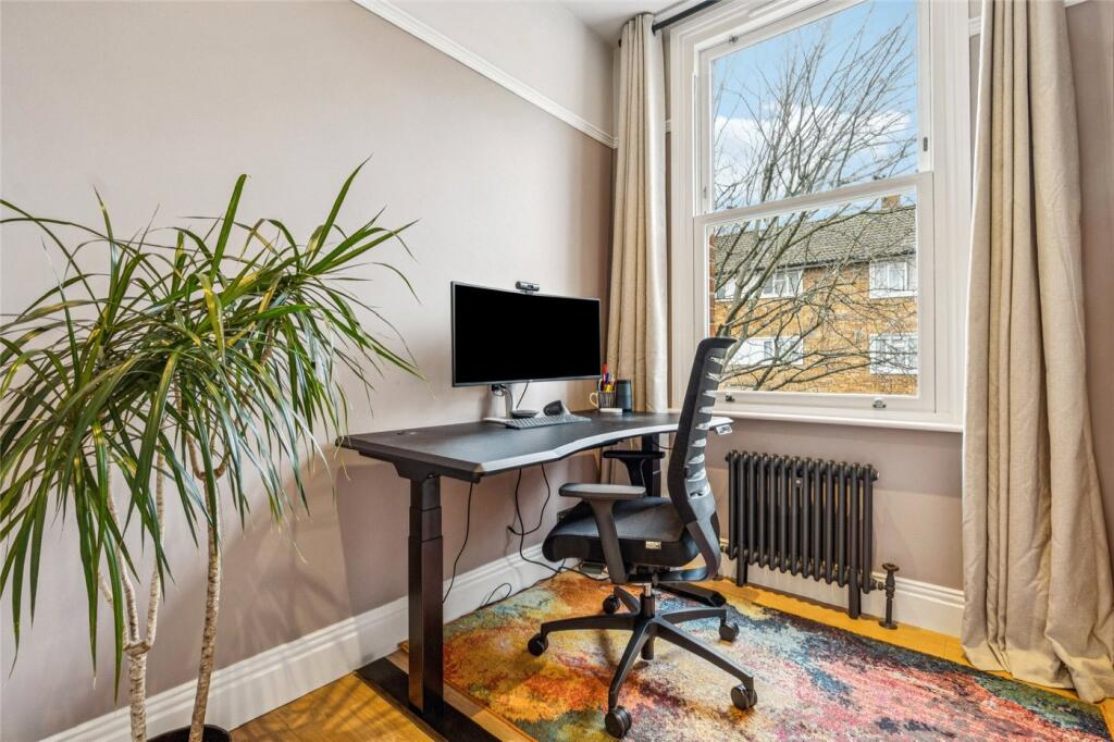 Apartment in London - View 4