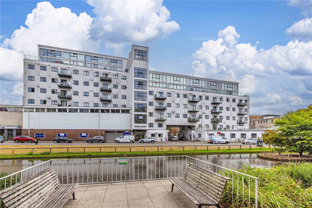 Main image of property: Swan Court, Waterhouse Street, Hemel Hempstead, Hertfordshire, HP1