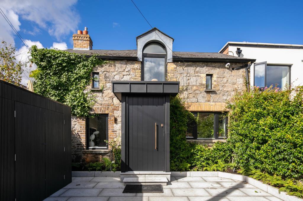 Main image of property: 56 Heytesbury Lane, Ballsbridge, Dublin 4, D04 W7W1