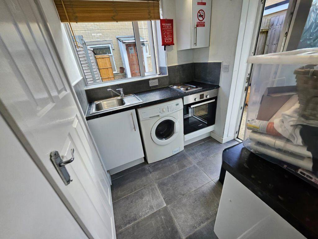 Additional image 9 of STUDENT SIX DOUBLE BEDROOM, ENSBURY PARK (p05573)