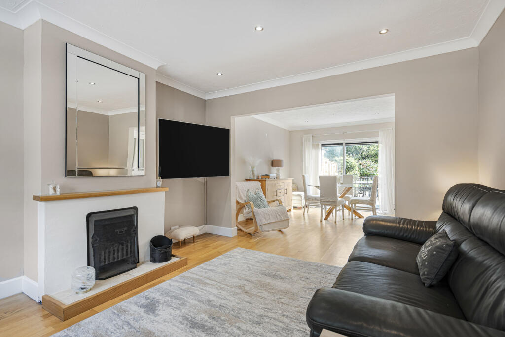 House in Twickenham - View 4