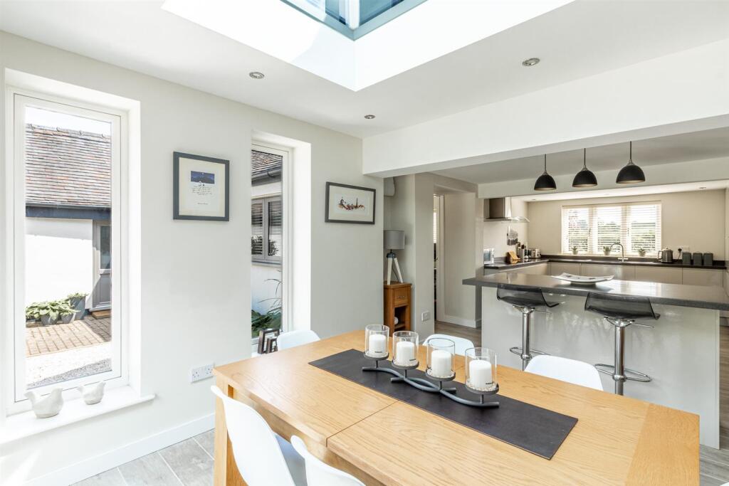 House in South Derbyshire, Etwall - View 4