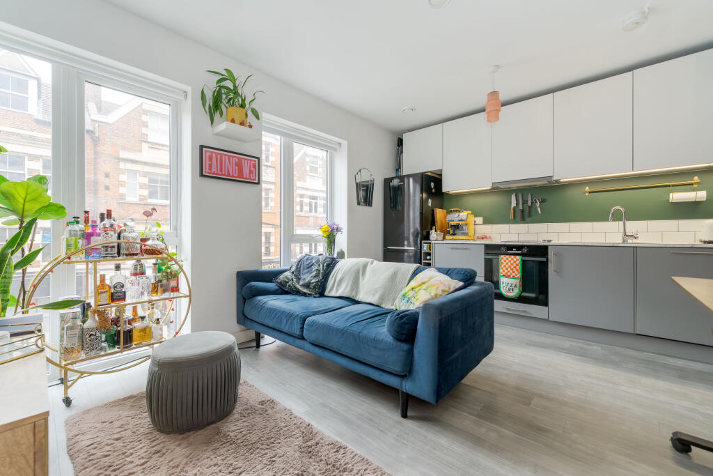 Apartment in London - View 3