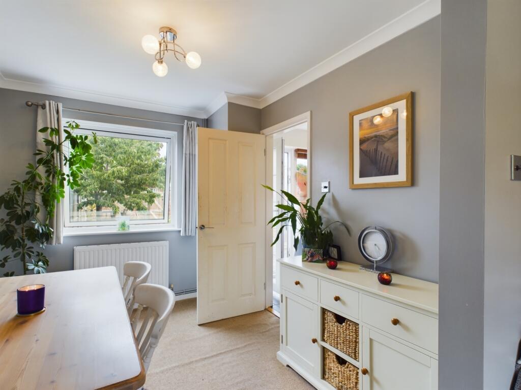 House in Bristol, Olveston - More