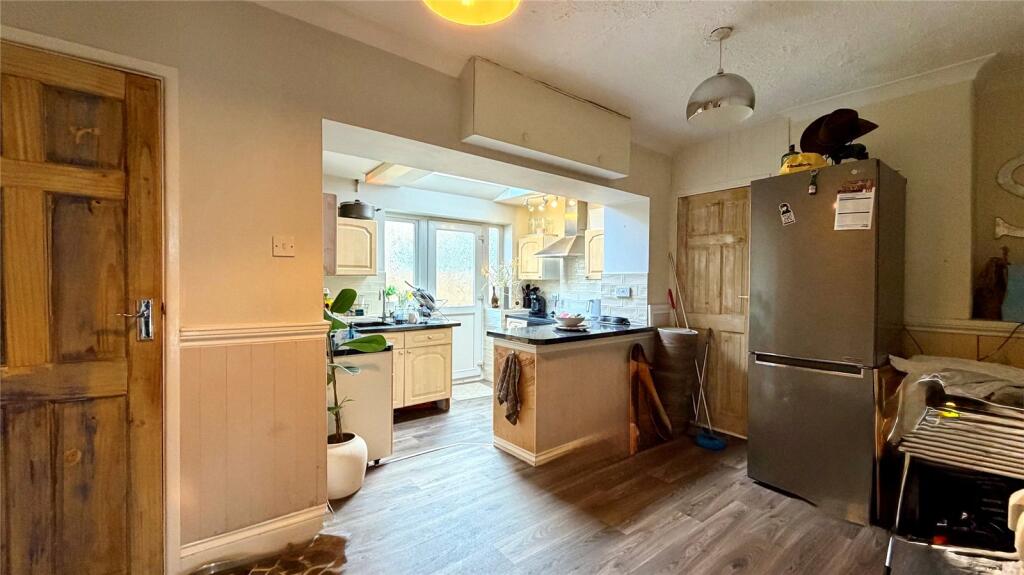 House in Taunton - View 3