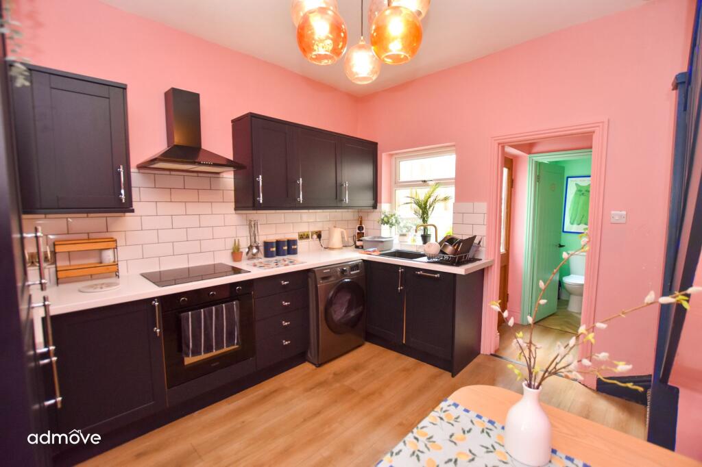 House in Trafford, Broadheath - View 5
