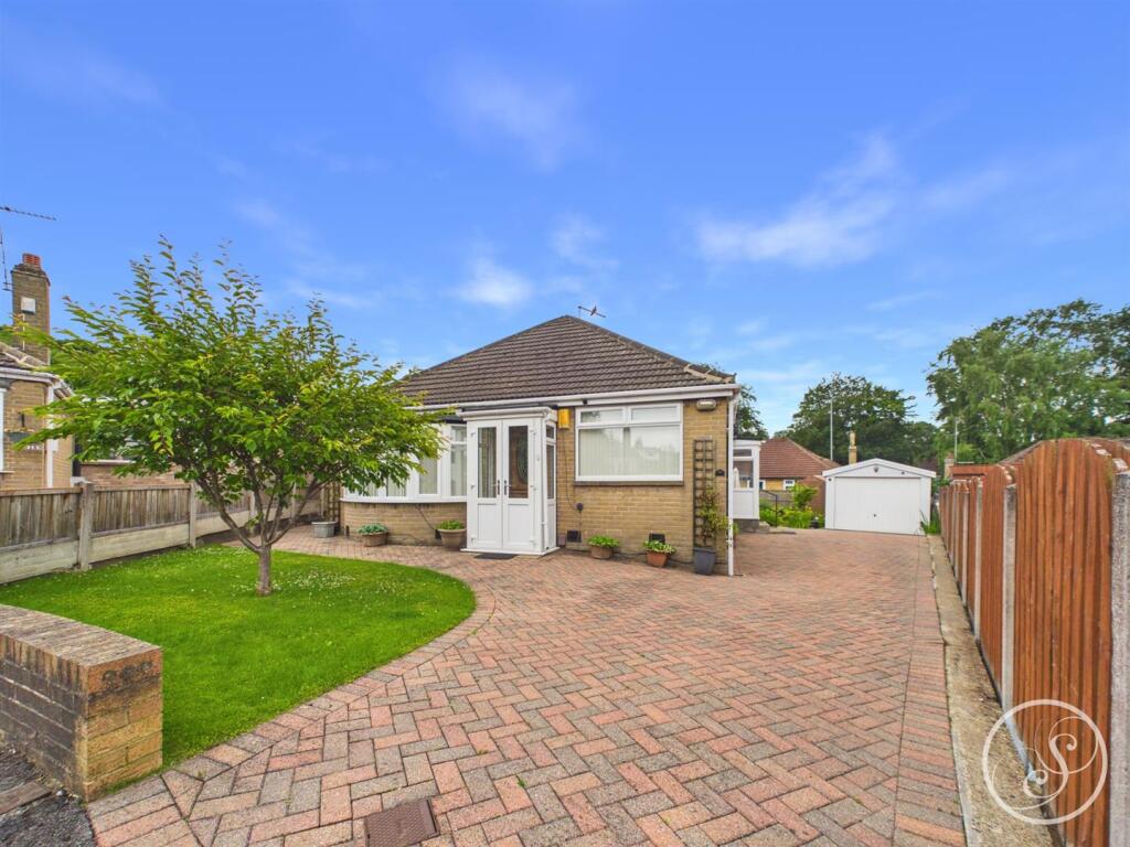 Main image of property: Carr Manor Croft, Leeds