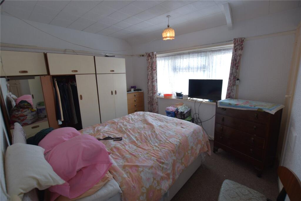 House in Leeds, West Yorkshire - More