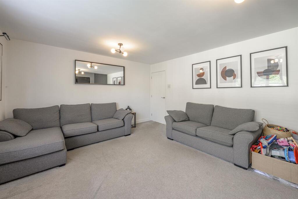 House in Dudley, West Midlands - View 5