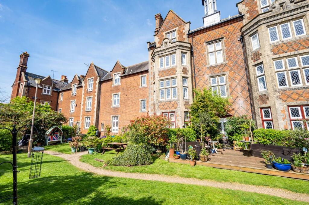 Main image of property: Buckingham Court, Dunmow,