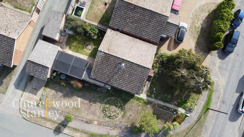 80, Broom Knoll, East Bergholt, CO7 photo 2
