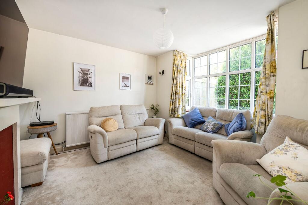 House in Redhill - View 4
