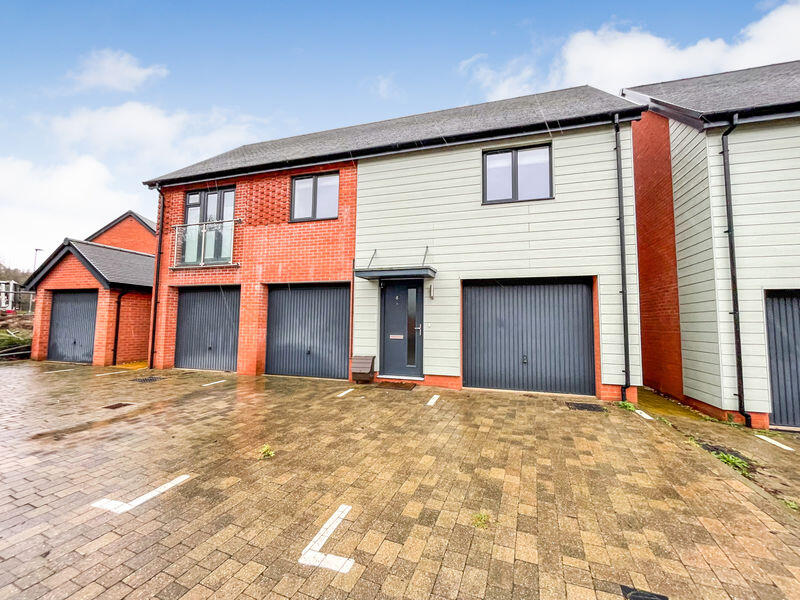 2-bed house on Redpoll Way, Whiteley, PO15, £295,000