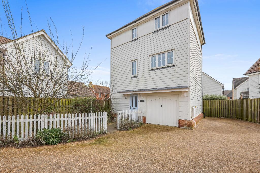 Main image of property: 2 Sandy Way, Camber, Rye, TN31 7SW