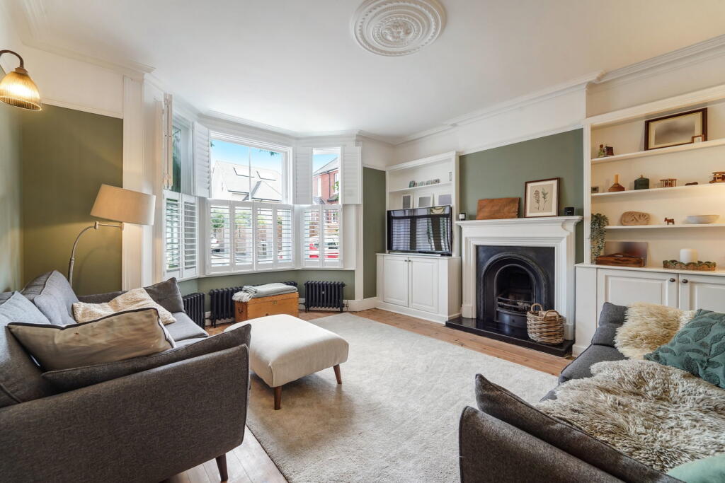 House in Redhill - View 2
