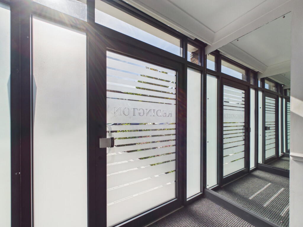 Apartment in Tonbridge - More