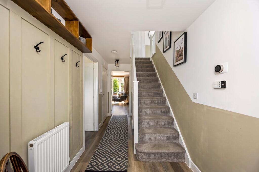 Alder Way, Faygate, RH12 - View 5