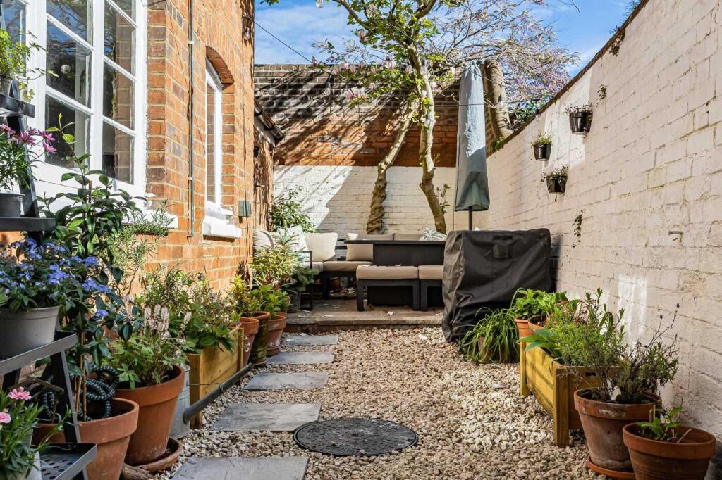 House in Reading - View 2