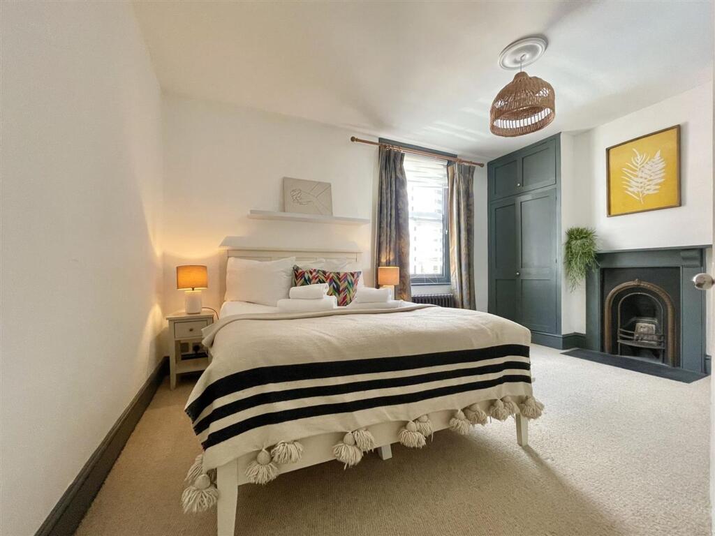 House in Dorchester - More