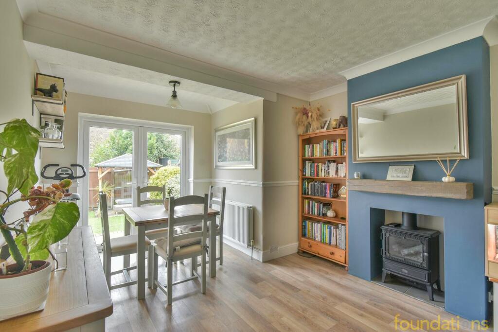 St James Crescent, Bexhill-on-Sea, TN40 photo 4