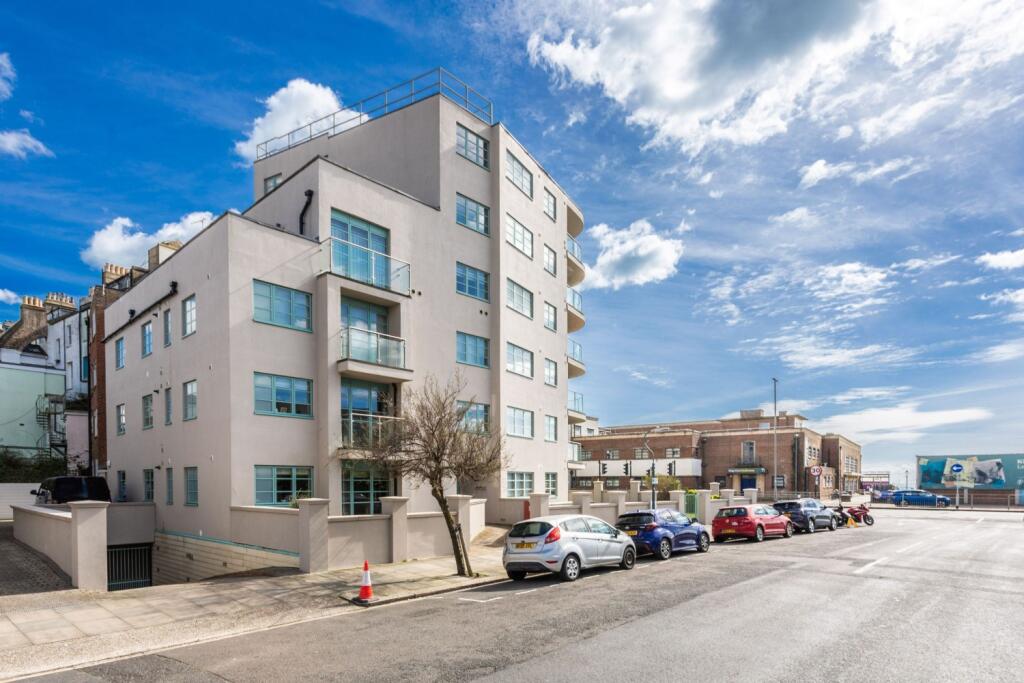 Apartment in Brighton - View 2
